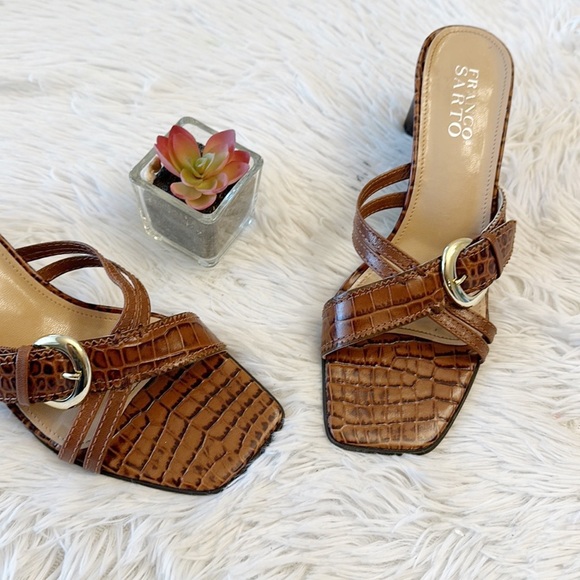 Franco Sarto Brown Leather Snake Gold Buckle Slip On heel women size 7.5 - Picture 3 of 6